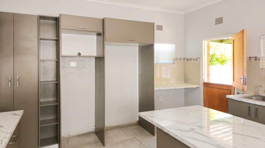 To Let 3 Bedroom Property for Rent in Noordhoek Free State